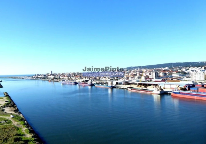 Terreno P/ Prédio para Venda em Tavarede Foto 2
