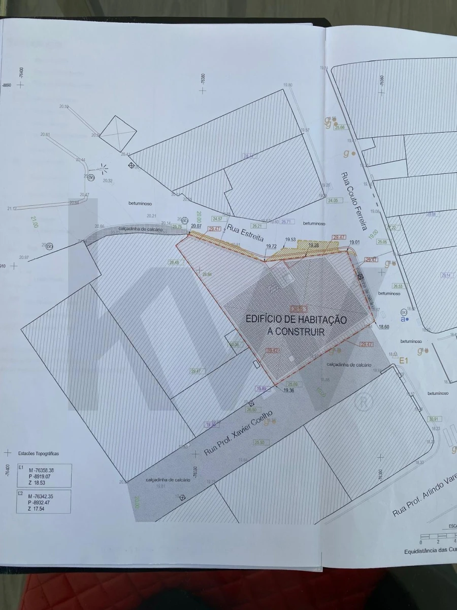 Moradia T5 para Venda em Valado dos Frades Foto 16