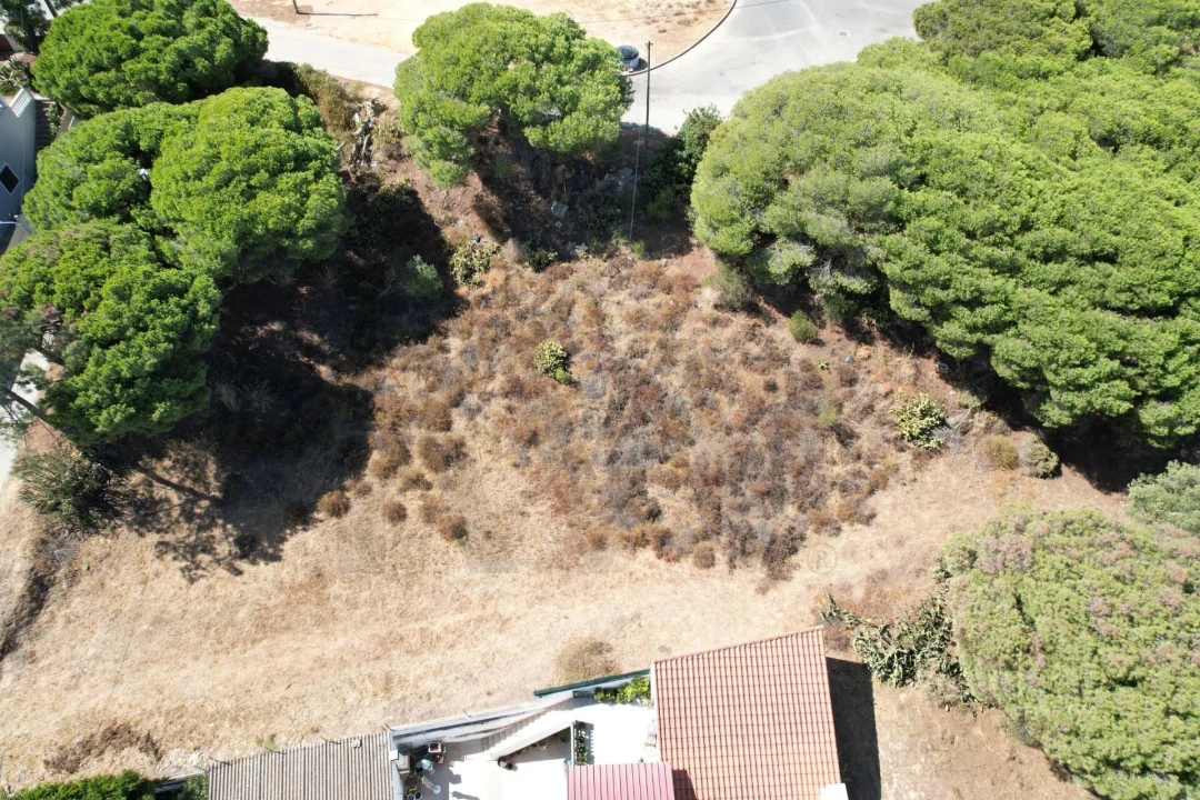 Terreno para Venda em Quarteira Foto 4