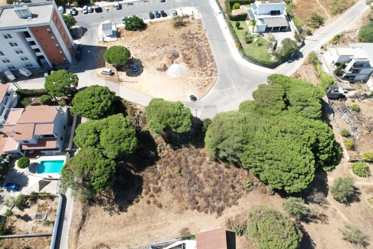 Terreno para Venda em Quarteira Foto 5