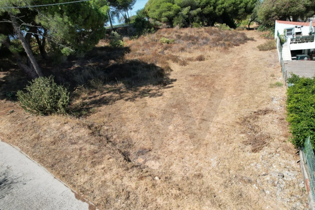 Terreno para Venda em Quarteira Foto 3