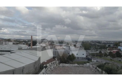 Terreno para Venda em Campanhã