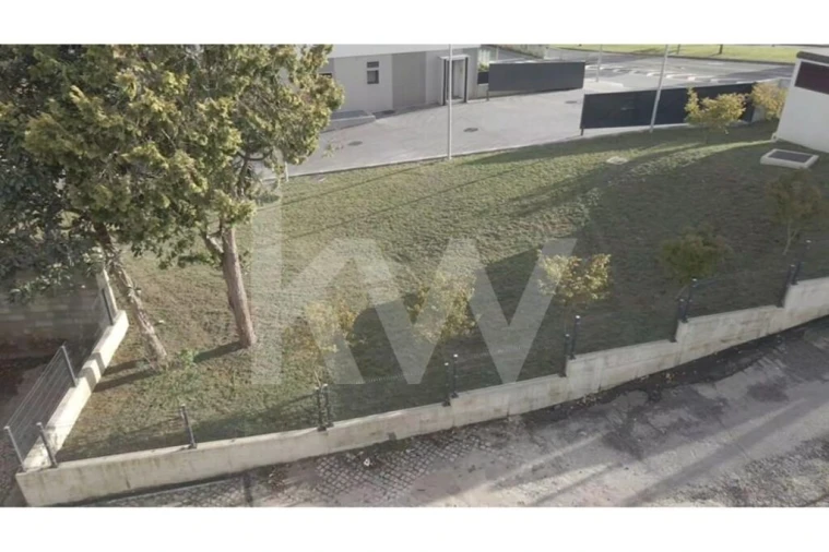 Terreno para Venda em Campanhã Foto 7