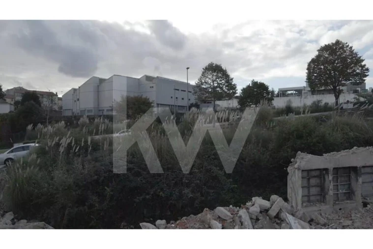 Terreno para Venda em Campanhã Foto 10