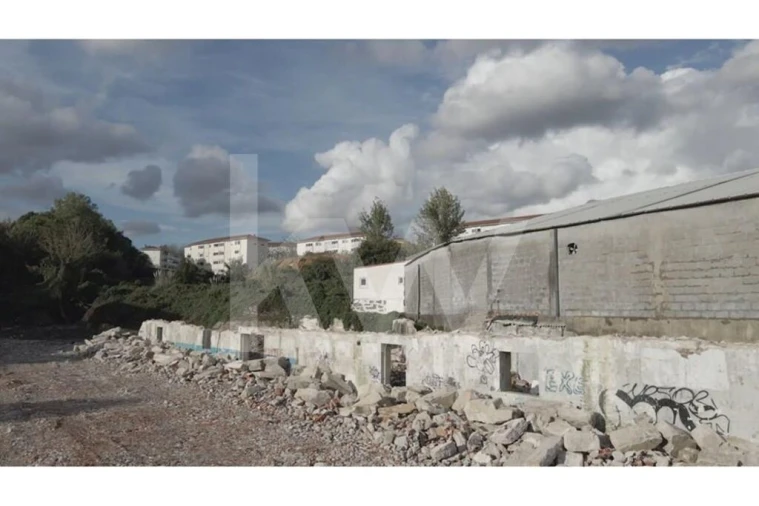 Terreno para Venda em Campanhã Foto 5