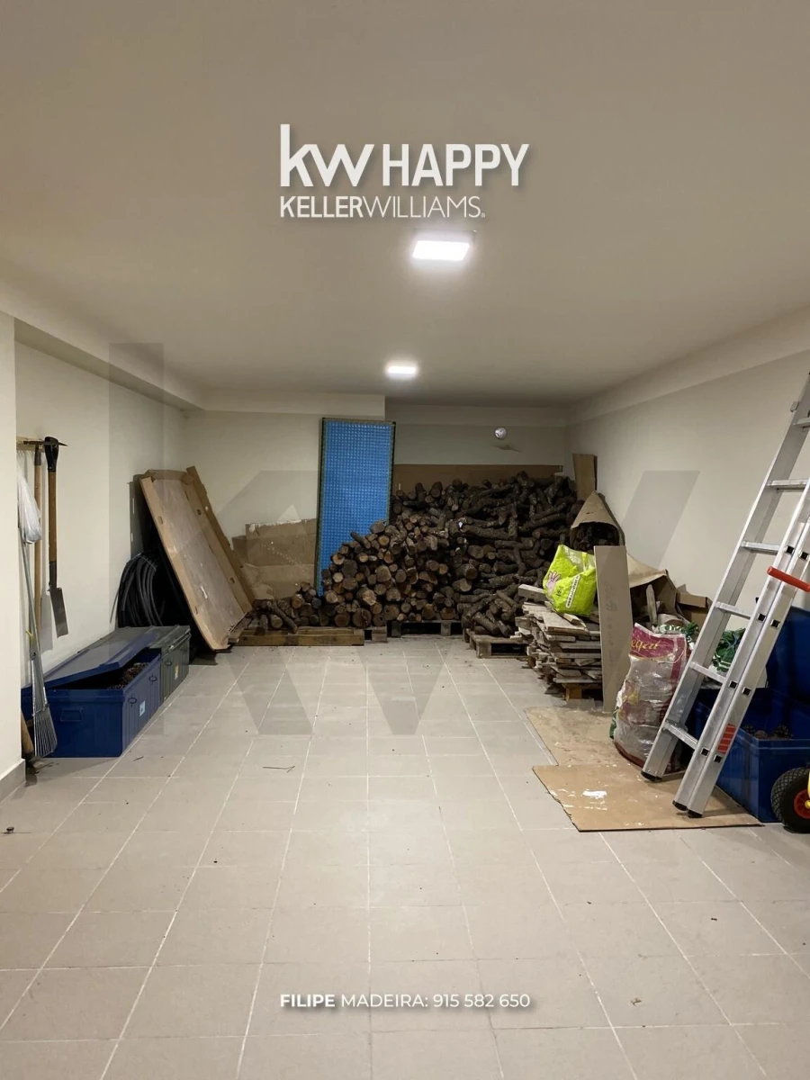 Moradia T5 para Venda em Vale de Estrela Foto 78