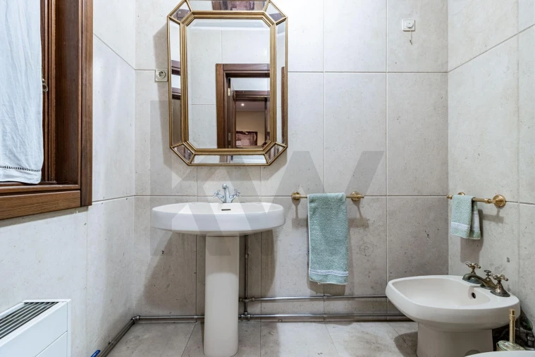 Moradia T5 para Venda em São João da Madeira Foto 6