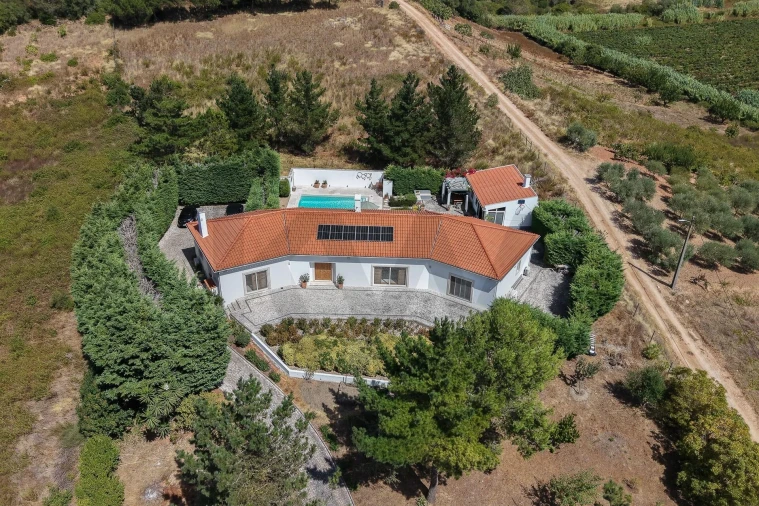 Moradia T4 para Venda em Olhalvo Foto 73