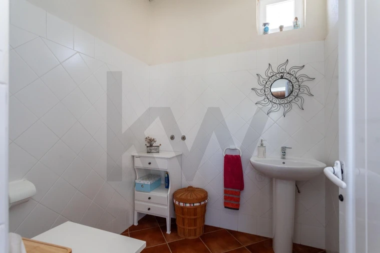 Moradia T4 para Venda em Olhalvo Foto 13