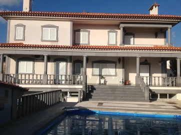 Moradia T5 para Venda em Castelo Branco