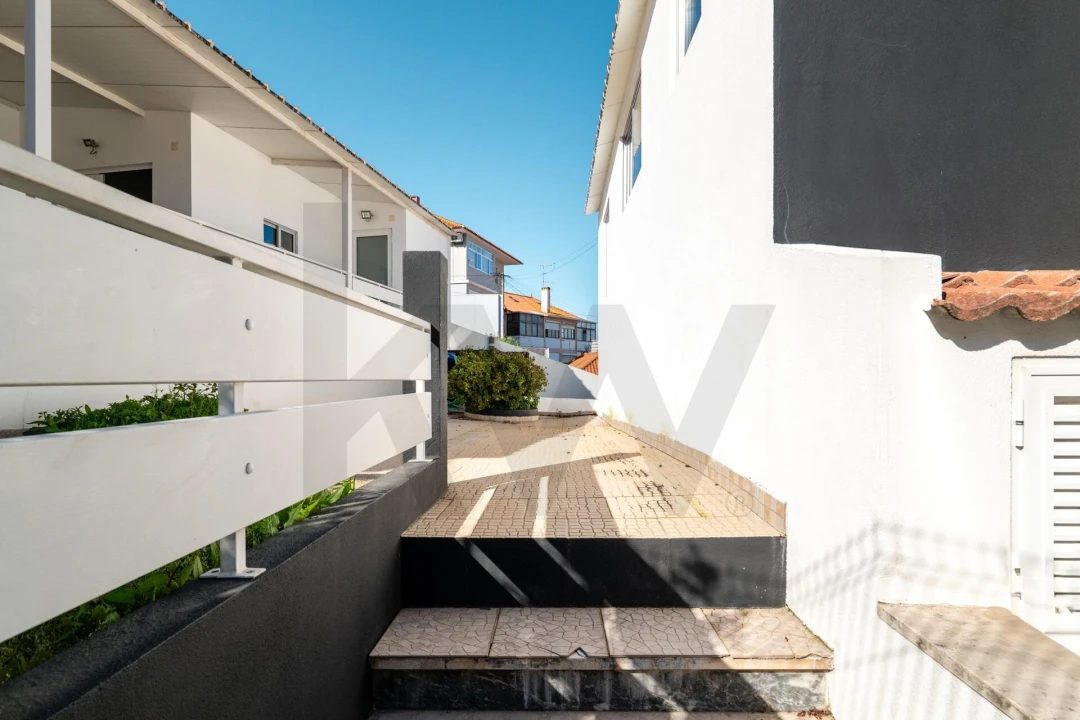 Moradia T5 para Venda em Alenquer (Santo Estêvão e Triana) Foto 23