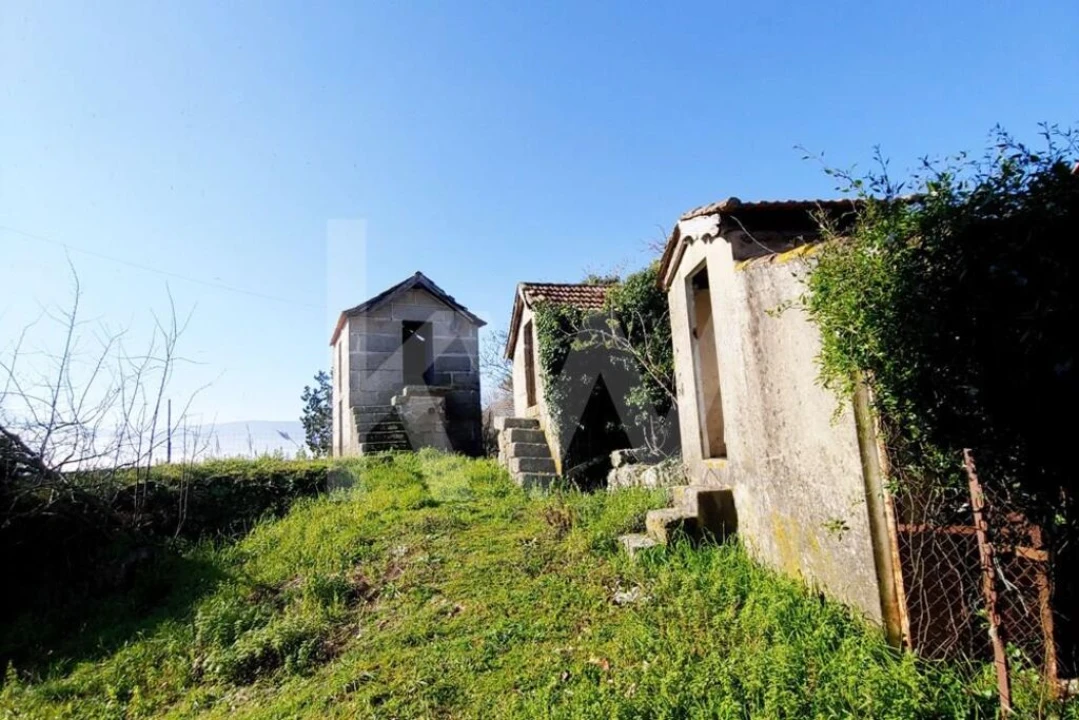 Quinta T3 para Venda em Paredes de Viadores e Manhuncelos Foto 7