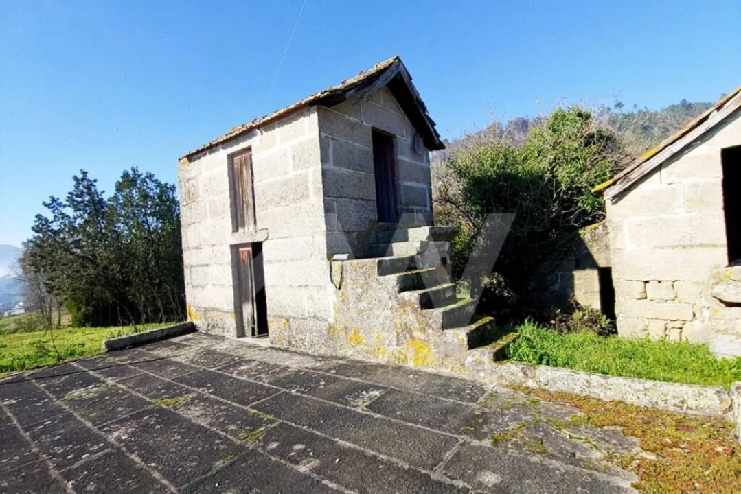 Quinta T3 para Venda em Paredes de Viadores e Manhuncelos Foto 6