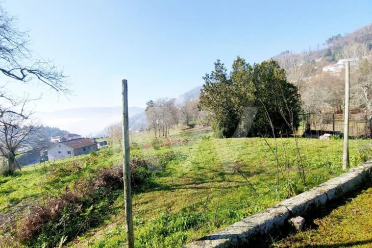 Quinta T3 para Venda em Paredes de Viadores e Manhuncelos Foto 24