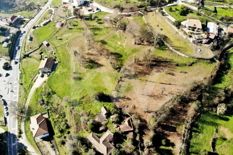 Quinta T3 para Venda em Paredes de Viadores e Manhuncelos Foto 68