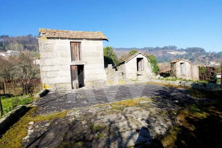 Quinta T3 para Venda em Paredes de Viadores e Manhuncelos Foto 4