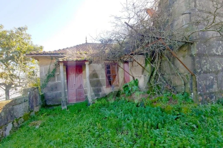 Quinta T3 para Venda em Paredes de Viadores e Manhuncelos Foto 3