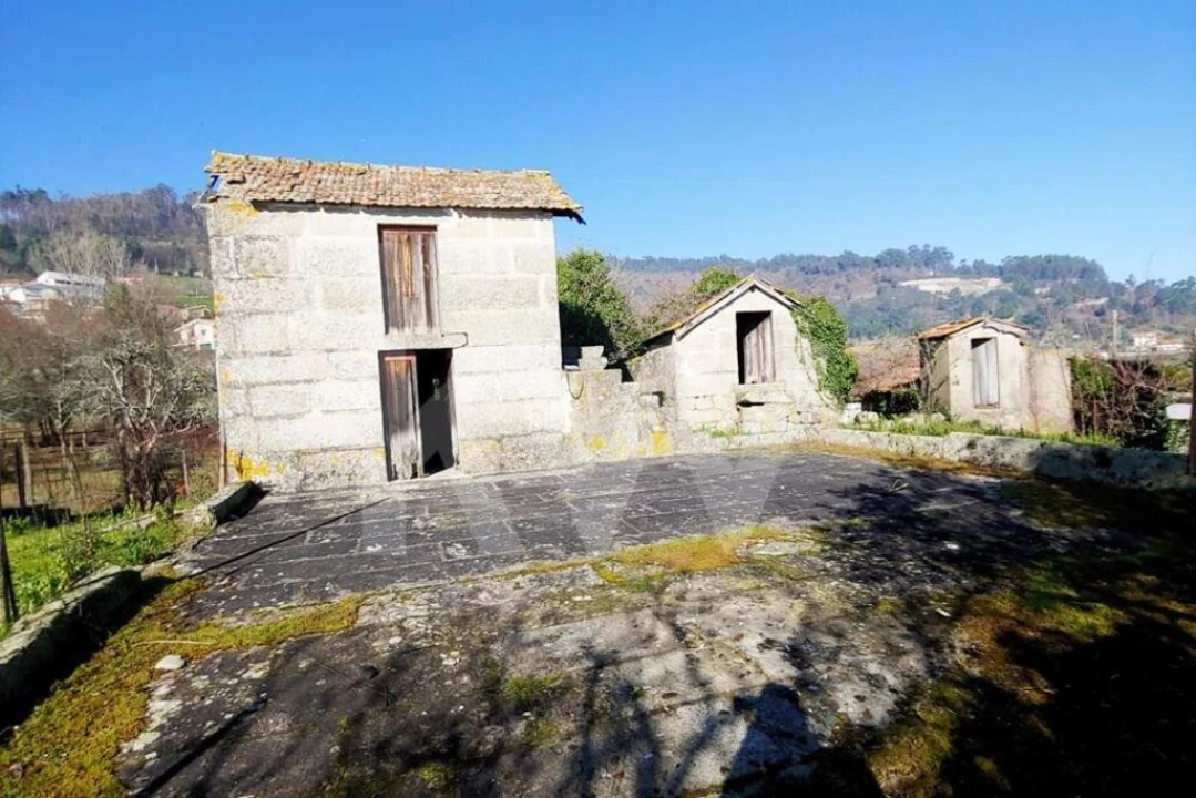 Quinta T3 para Venda em Paredes de Viadores e Manhuncelos Foto 4