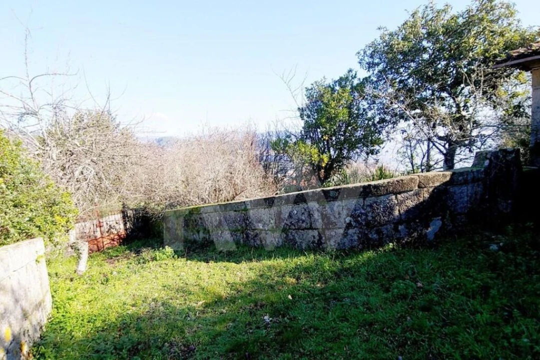 Quinta T3 para Venda em Paredes de Viadores e Manhuncelos Foto 38