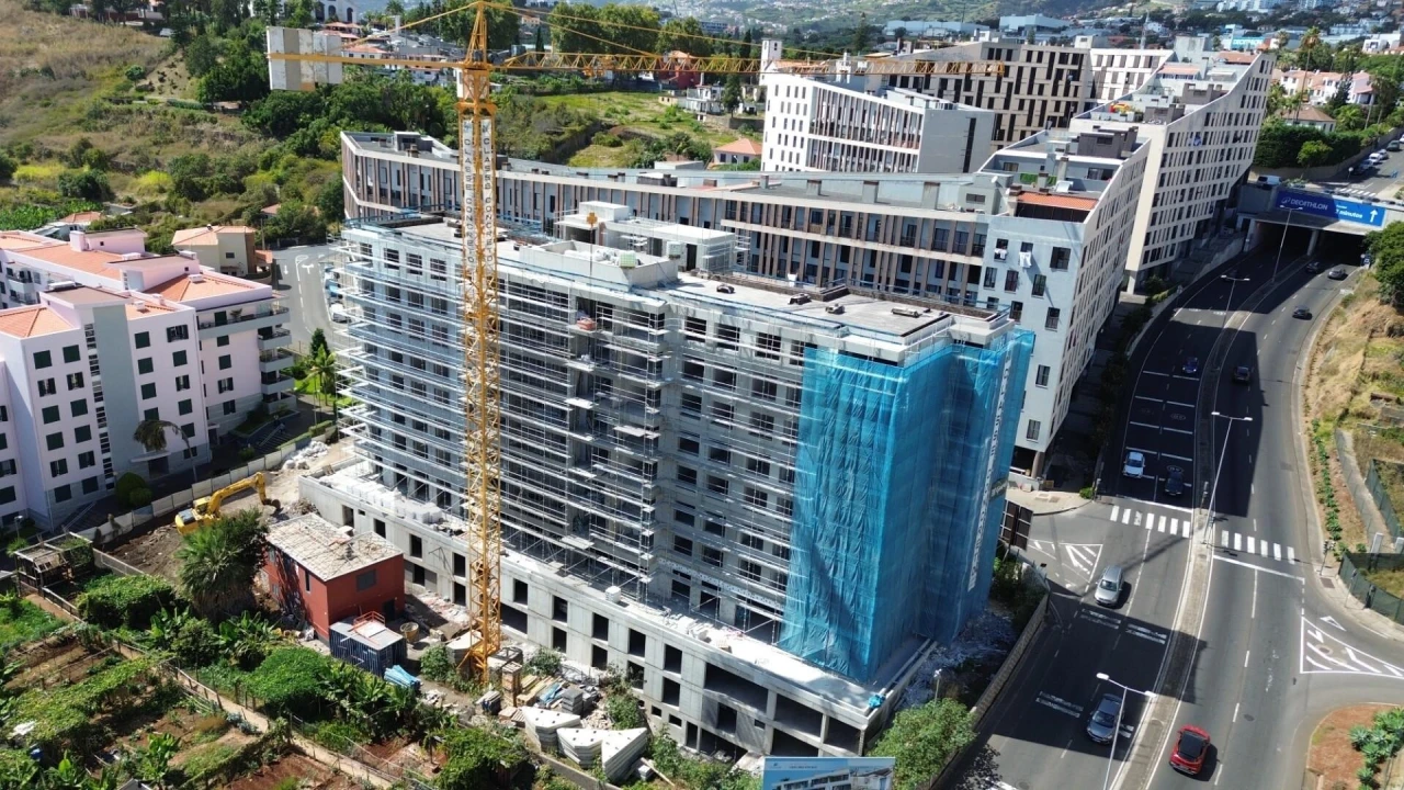 Apartamento T1 para Venda em São Martinho Foto 35