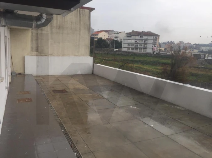 Negócio para Venda em Campanhã Foto 25