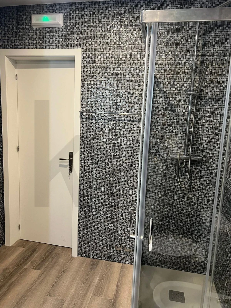 Negócio para Venda em Campanhã Foto 32