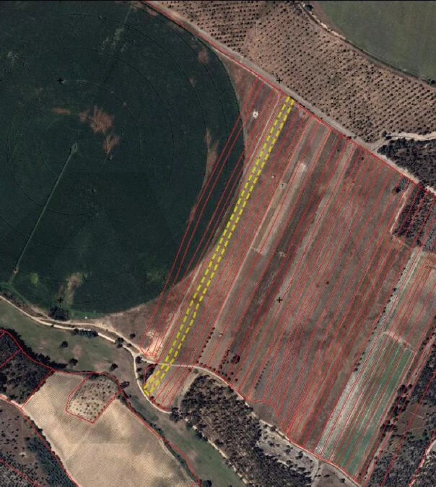 Terreno para Venda em Vale de Cavalos