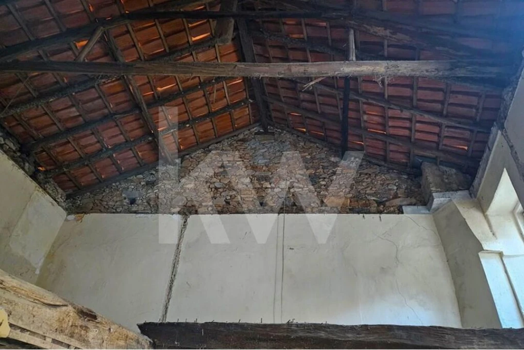 Moradia T3 para Venda em Miranda do Corvo Foto 11