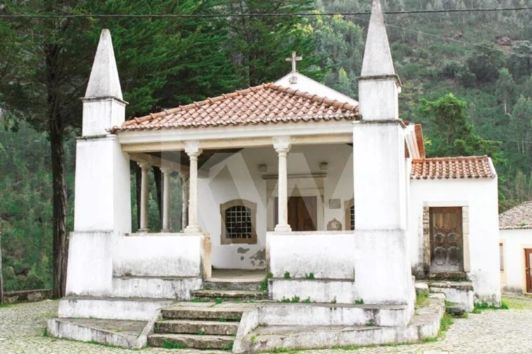 Moradia T3 para Venda em Miranda do Corvo Foto 15