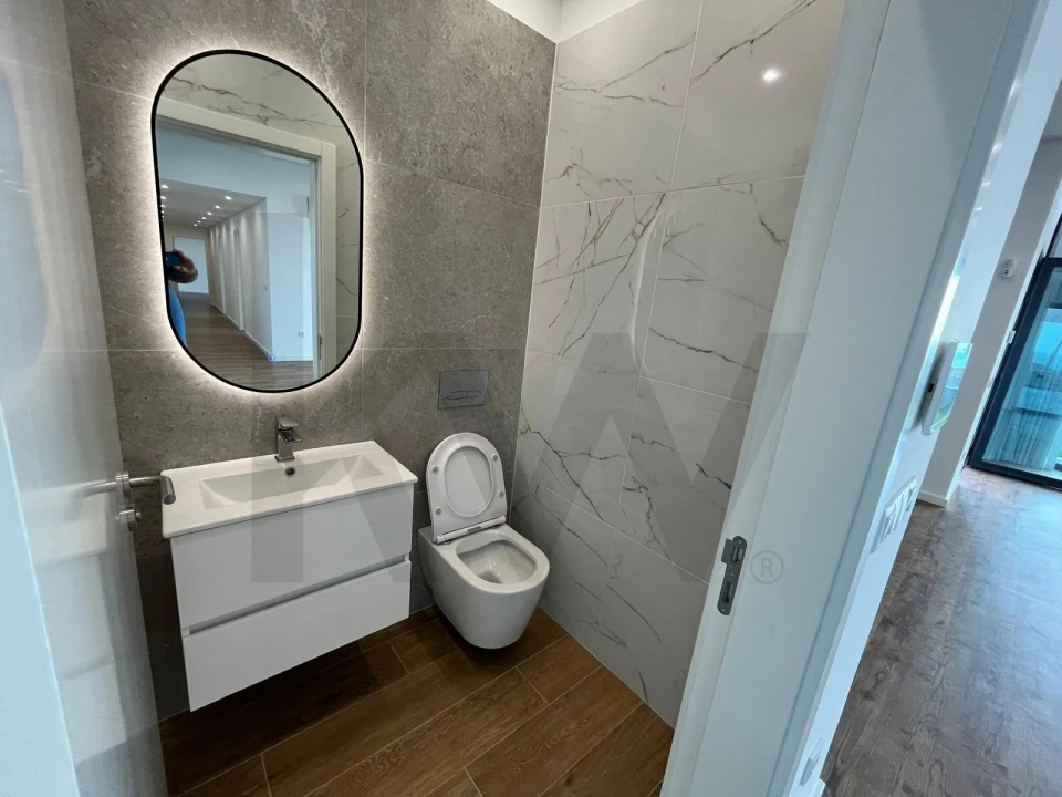 Moradia T3 para Venda em Agua de Pena Foto 32