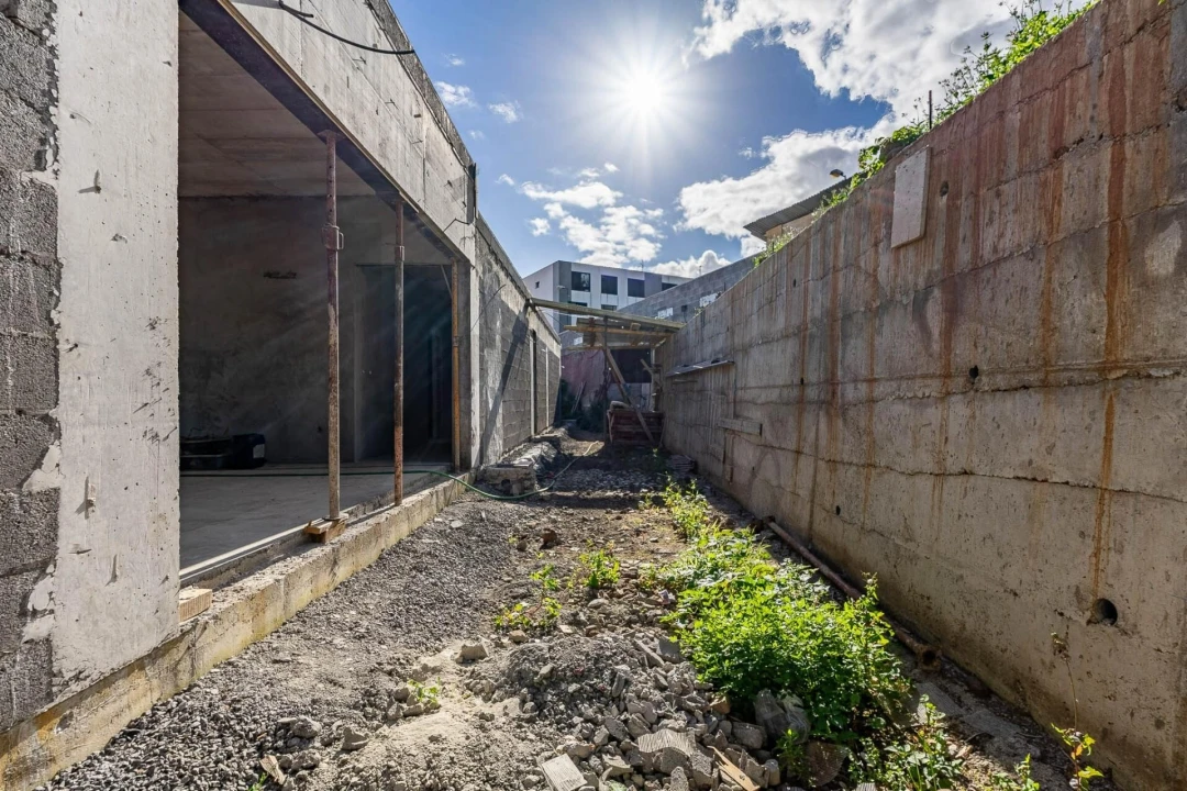 Moradia T3 para Venda em Agua de Pena Foto 17