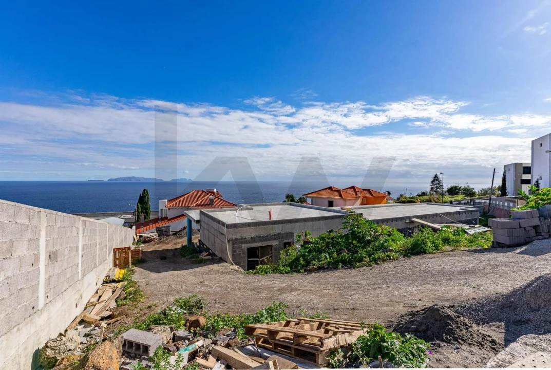 Moradia T3 para Venda em Agua de Pena Foto 2