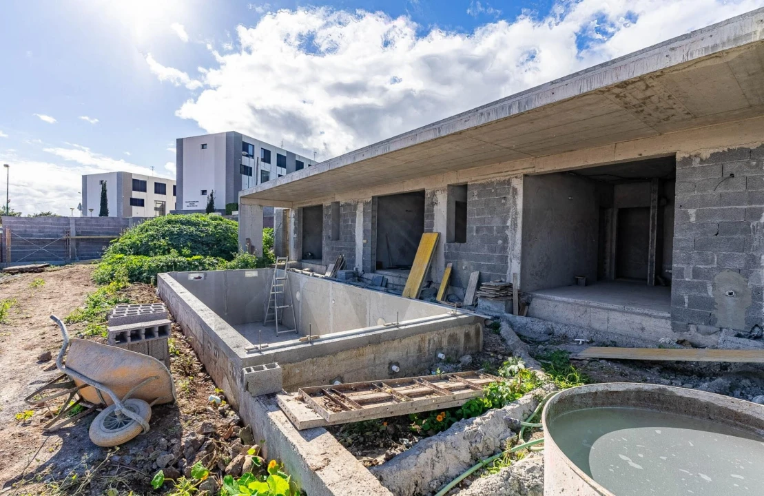 Moradia T3 para Venda em Agua de Pena Foto 4