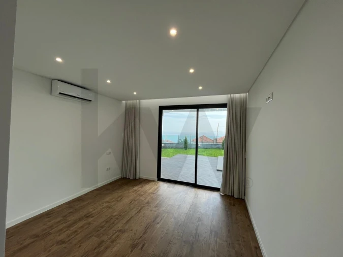 Moradia T3 para Venda em Agua de Pena Foto 30