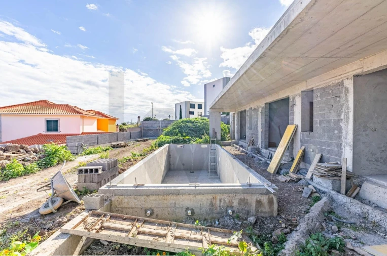 Moradia T3 para Venda em Agua de Pena Foto 16