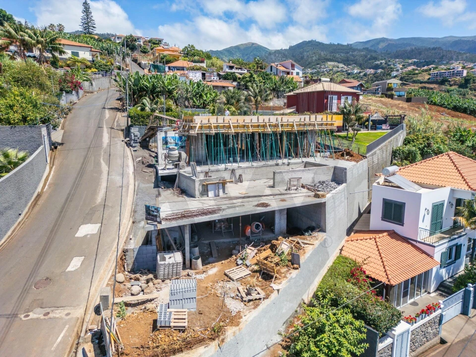 Moradia T3 para Venda em Arco da Calheta Foto 11