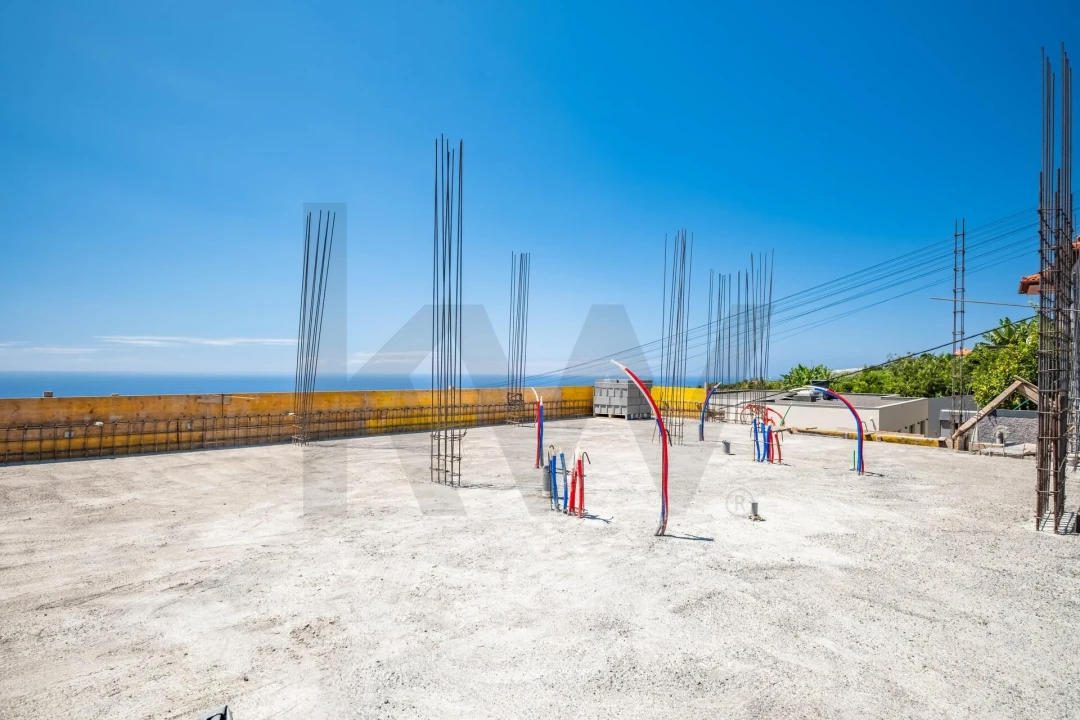 Moradia T3 para Venda em Arco da Calheta Foto 38