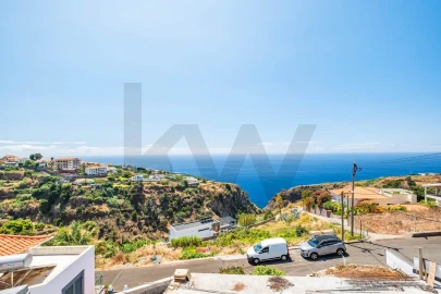 Moradia T3 para Venda em Arco da Calheta