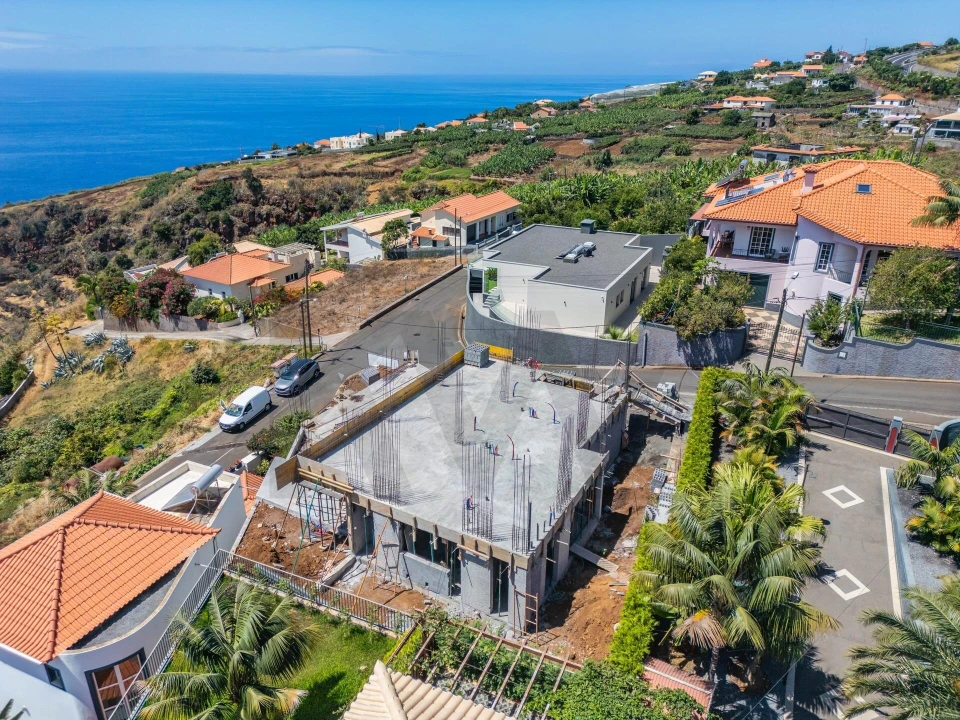 Moradia T3 para Venda em Arco da Calheta Foto 24