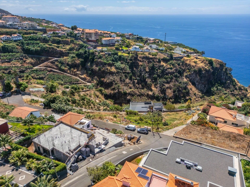 Moradia T3 para Venda em Arco da Calheta Foto 26