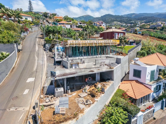 Moradia T3 para Venda em Arco da Calheta Foto 11