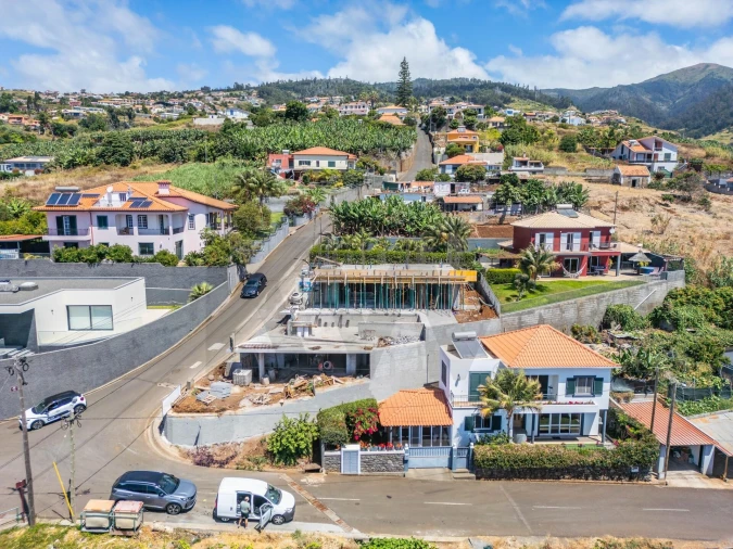 Moradia T3 para Venda em Arco da Calheta Foto 18