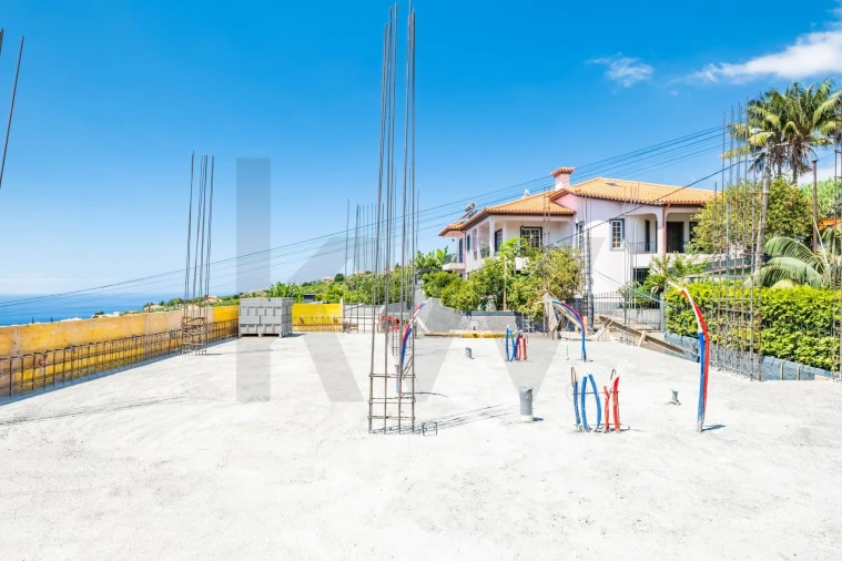 Moradia T3 para Venda em Arco da Calheta Foto 37