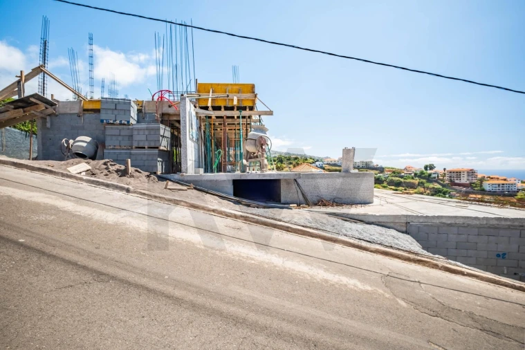 Moradia T3 para Venda em Arco da Calheta Foto 41