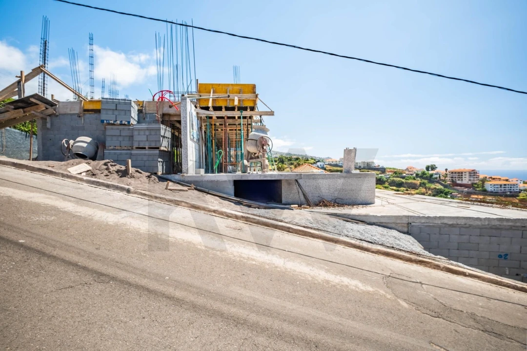 Moradia T3 para Venda em Arco da Calheta Foto 41
