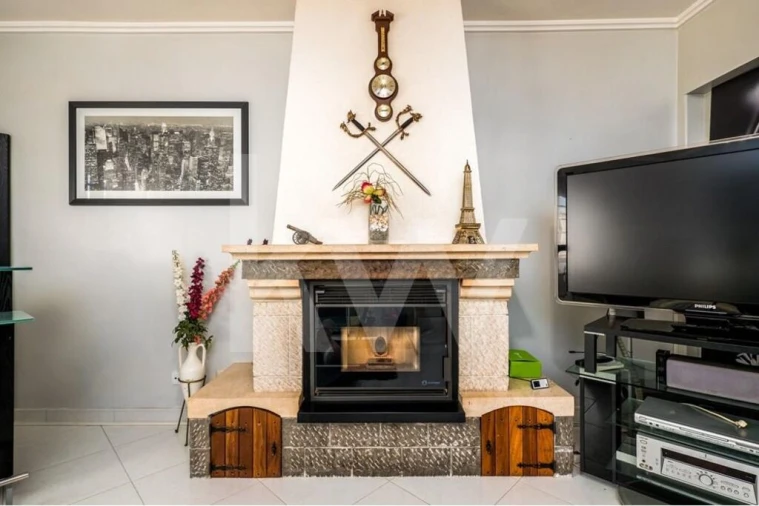 Moradia T4 para Venda em Alfragide Foto 12