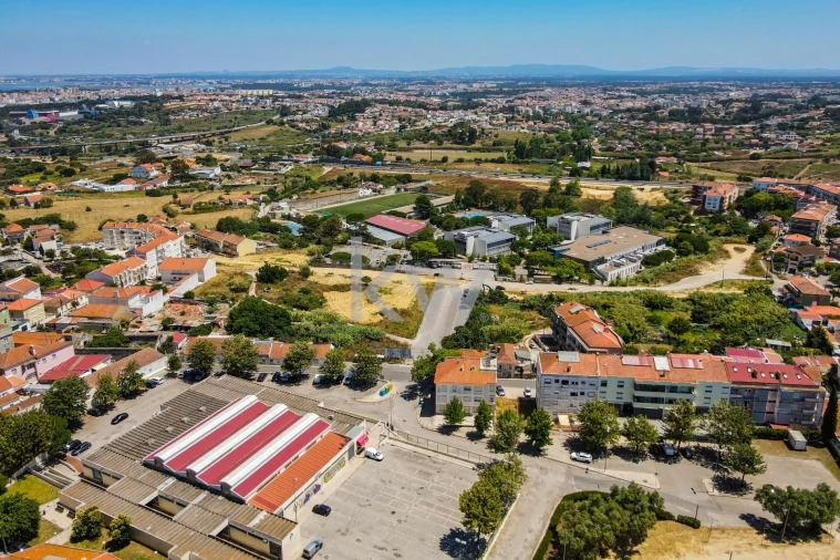 Loja para Venda em Caparica e Trafaria Foto 28