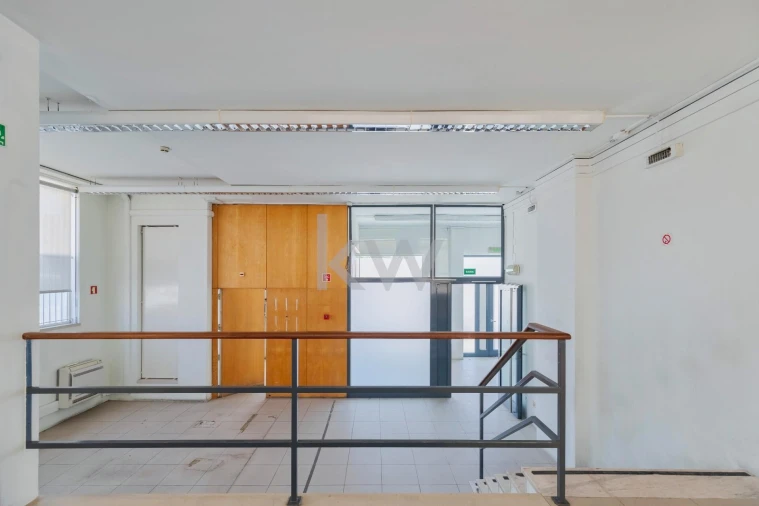 Loja para Venda em Caparica e Trafaria Foto 15