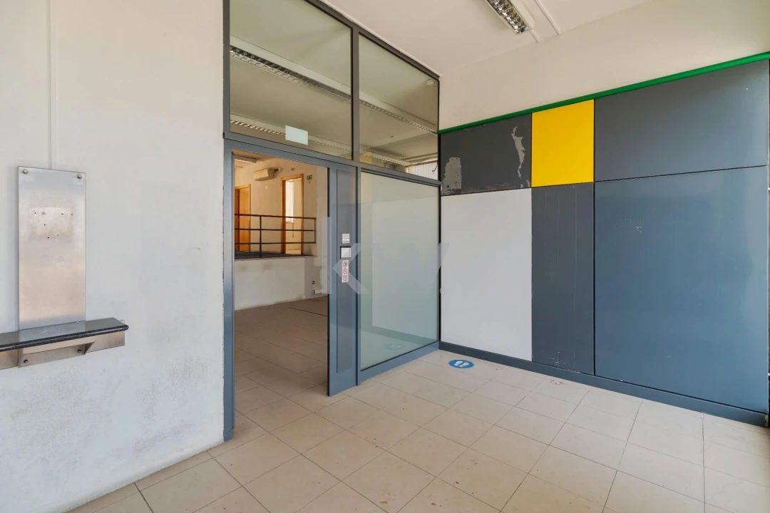 Loja para Venda em Caparica e Trafaria Foto 4