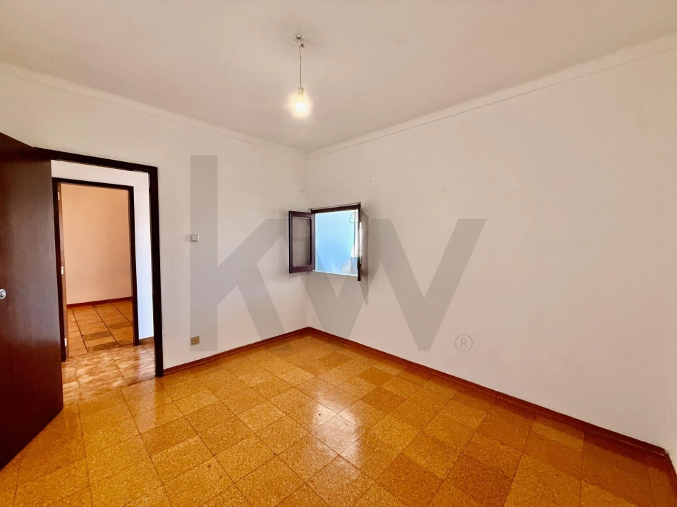 Moradia T4 para Venda em Alvalade Foto 34